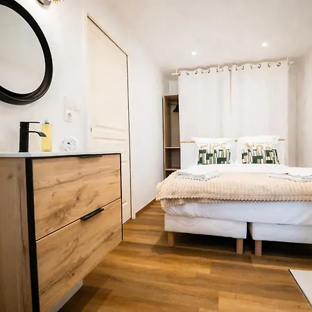 La Maison Velours - 2 Bedrooms - Cozy Et Elegant Apartment